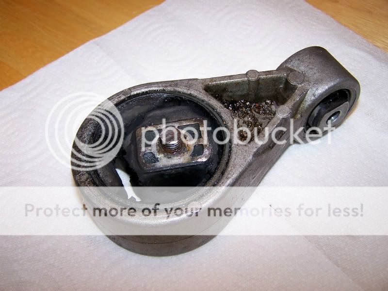 When projects go wrong / torque strut mount removal mess Focus